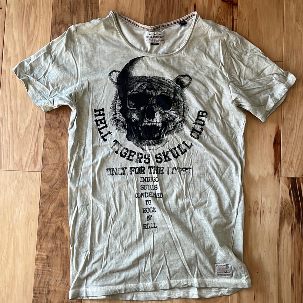 Shine Original men’s graphic tee Euro style - size L